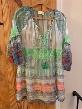 Sheer Patchwork Lace-Trim Tunic Blouse in Mint Green